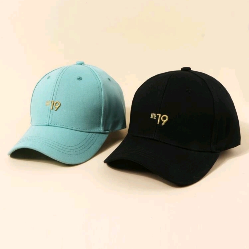 No.19 Dual Hats